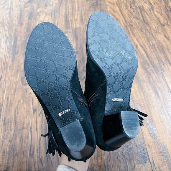 Vionic • Faros Fringed Bootie ankle boot black suede heeled studded orthotic - Picture 12 of 13